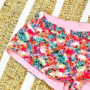 Lululemon hottie hot shorts reversible floral flowers blush pink sports …